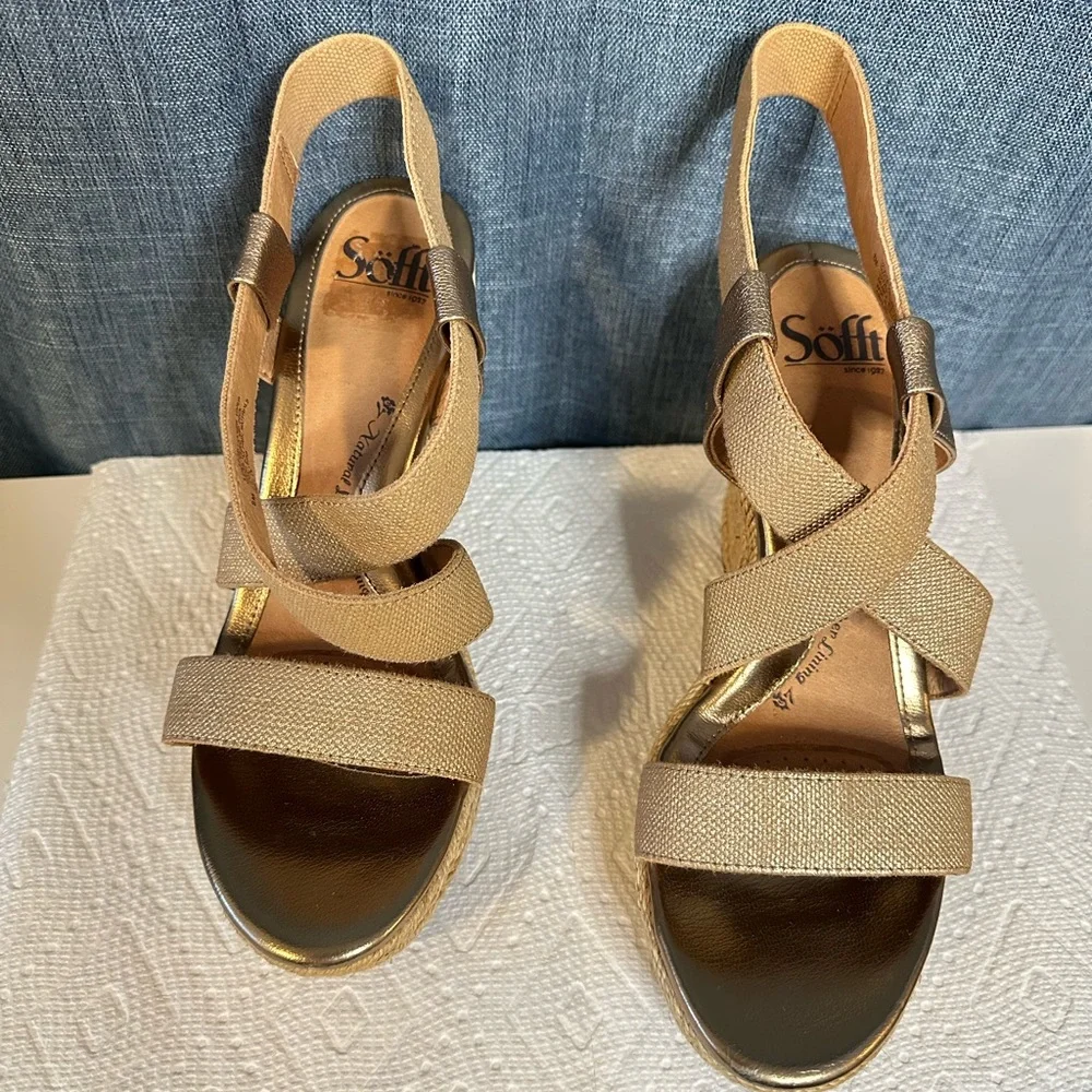 Sofft‎ Tan Wedge Sandals with Ankle Strap